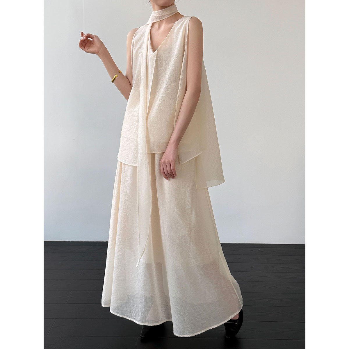 Women'S Fashion Trends Spring 2026 - 2026 Kadınlar İçin Dantelli V Yaka